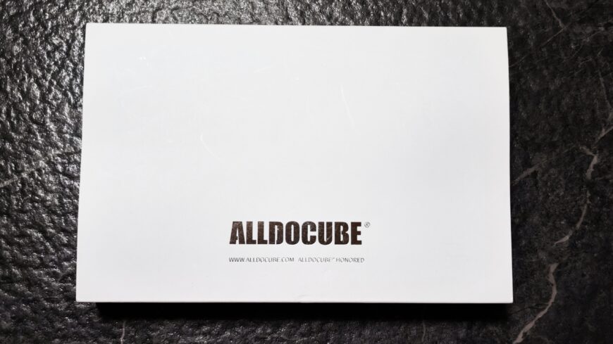 ALLDOCUBE iPlay50 mini　パッケージ